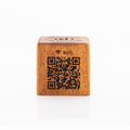 Ξύλινος κύβος QR ιρόκο — Πυρογραφία Laser